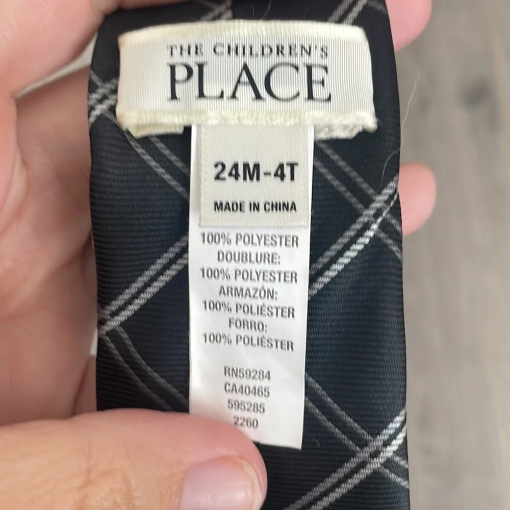 Children's Place Black Adjustable child tie Sz 24M-4T EUC